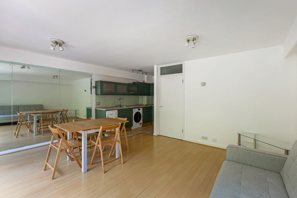 Property photo 2 of 15 Reception