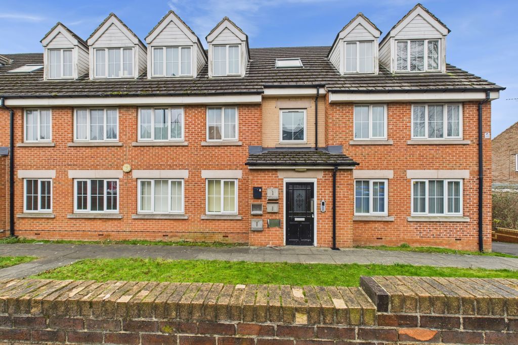 Property photo 1 of 12 Front External