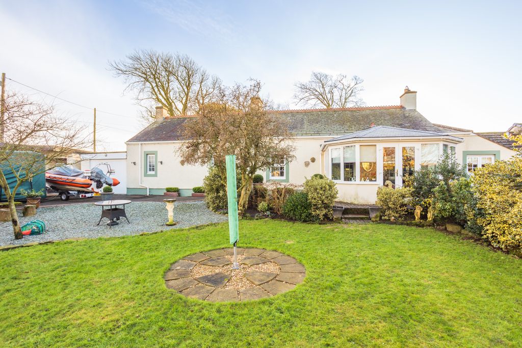 Property photo 1 of 39 Holly Cottage, Dornock, Annan