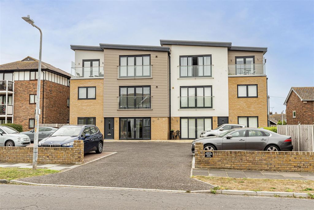 Property photo 3 of 22 L J Imaging-18.Jpg