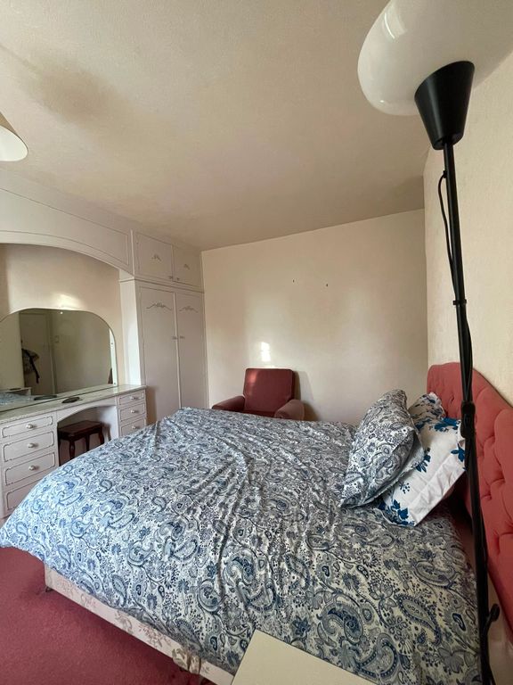 Property photo 2 of 3