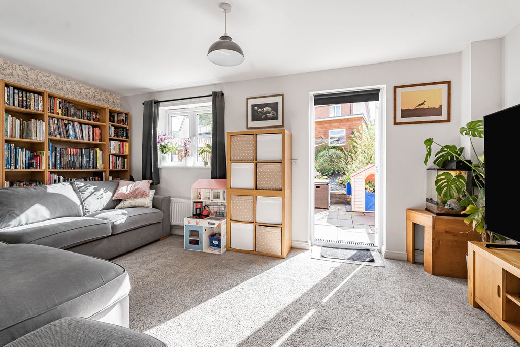 Property photo 3 of 15