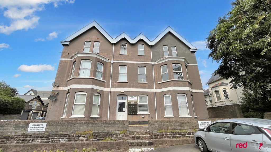Property photo 1 of 6 External