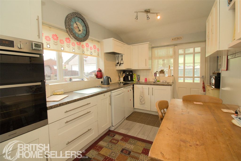 Property photo 3 of 26 Picture No. 17
