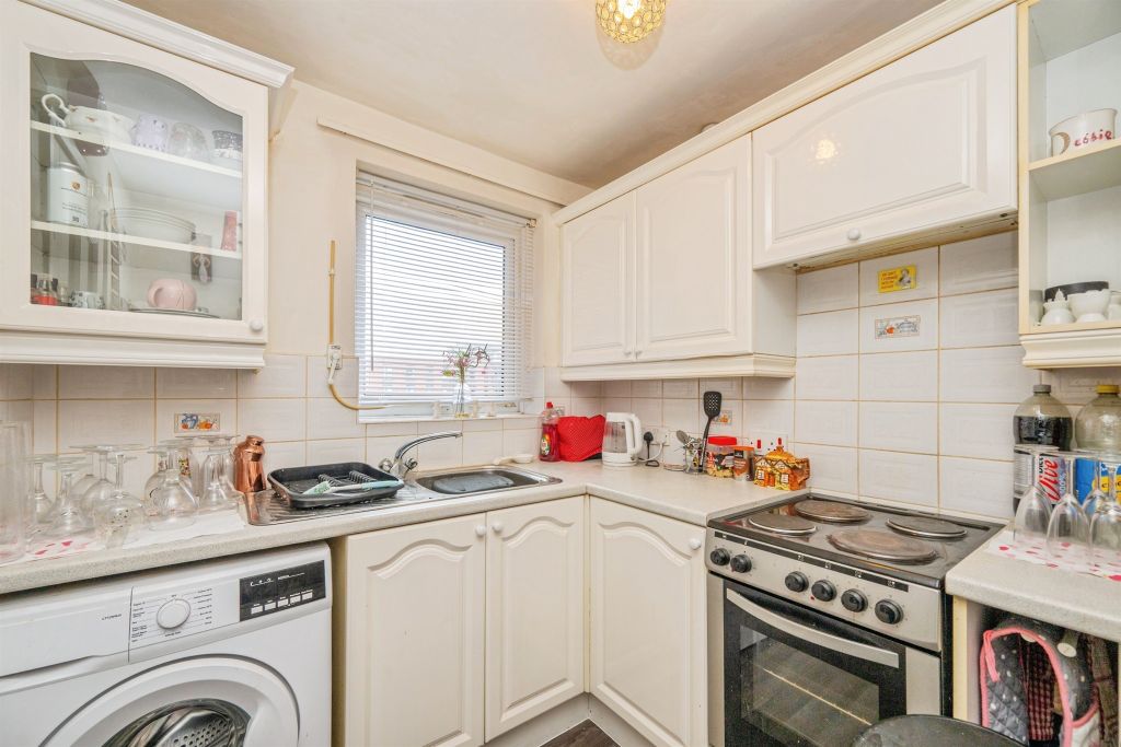 Property photo 2 of 14