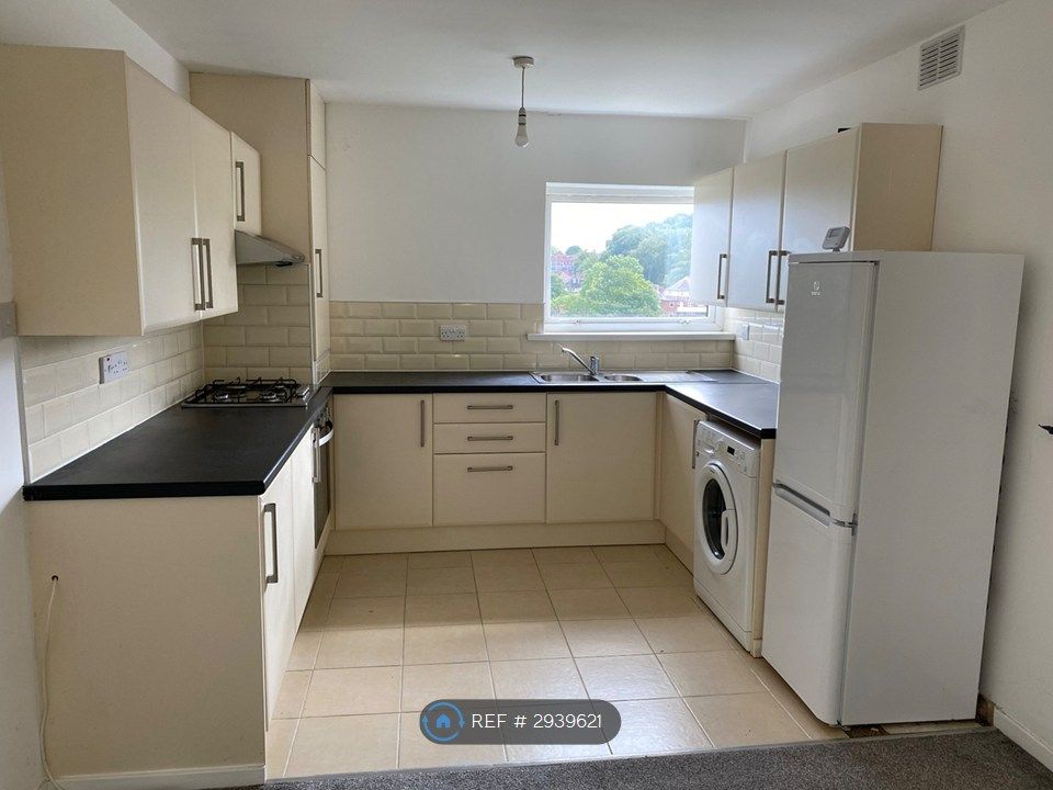Property photo 2 of 5 Kitchen
