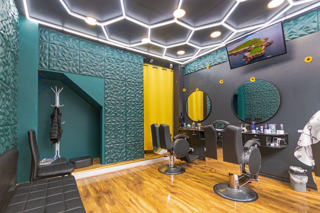 Property photo 2 of 6