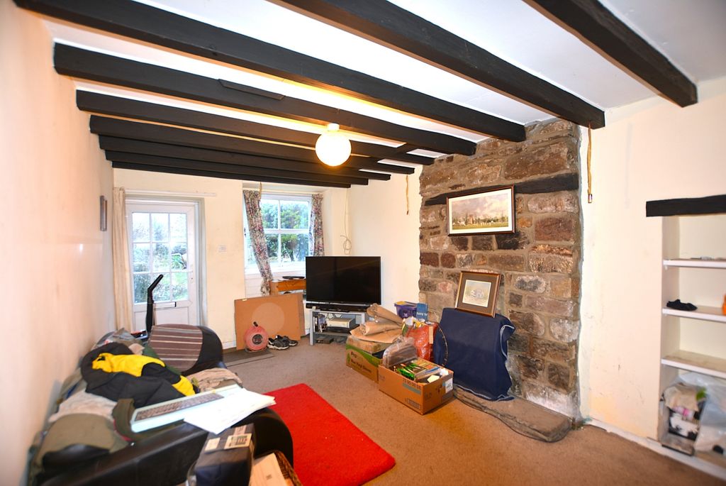 Property photo 2 of 7 Living Room