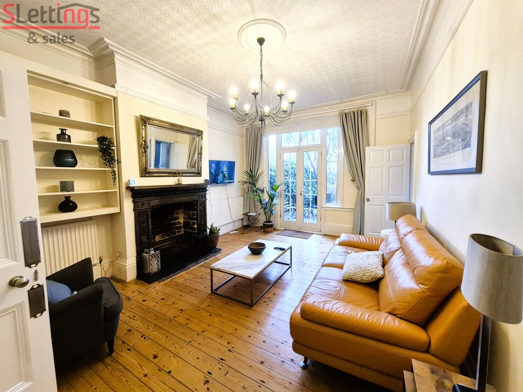 Property photo 1 of 20 2 Bed Flat With Garden /Mount Road, London Nw4