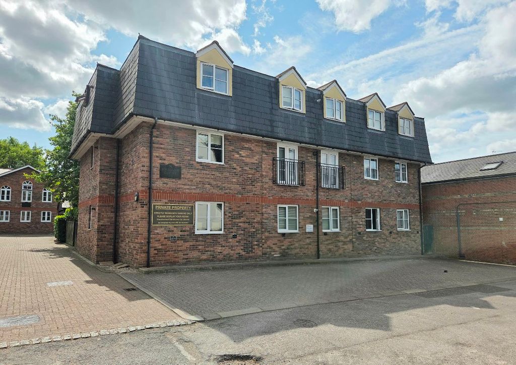 Property photo 1 of 1
