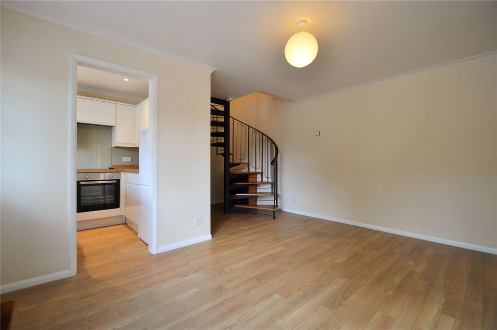 Property photo 2 of 5 Picture No. 20