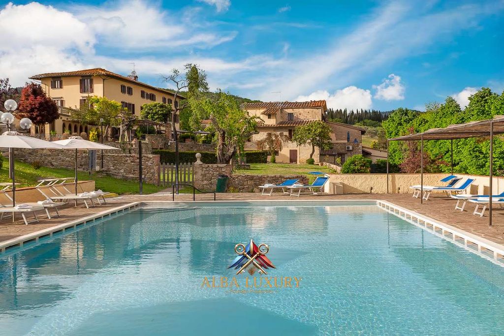 Property photo 1 of 43