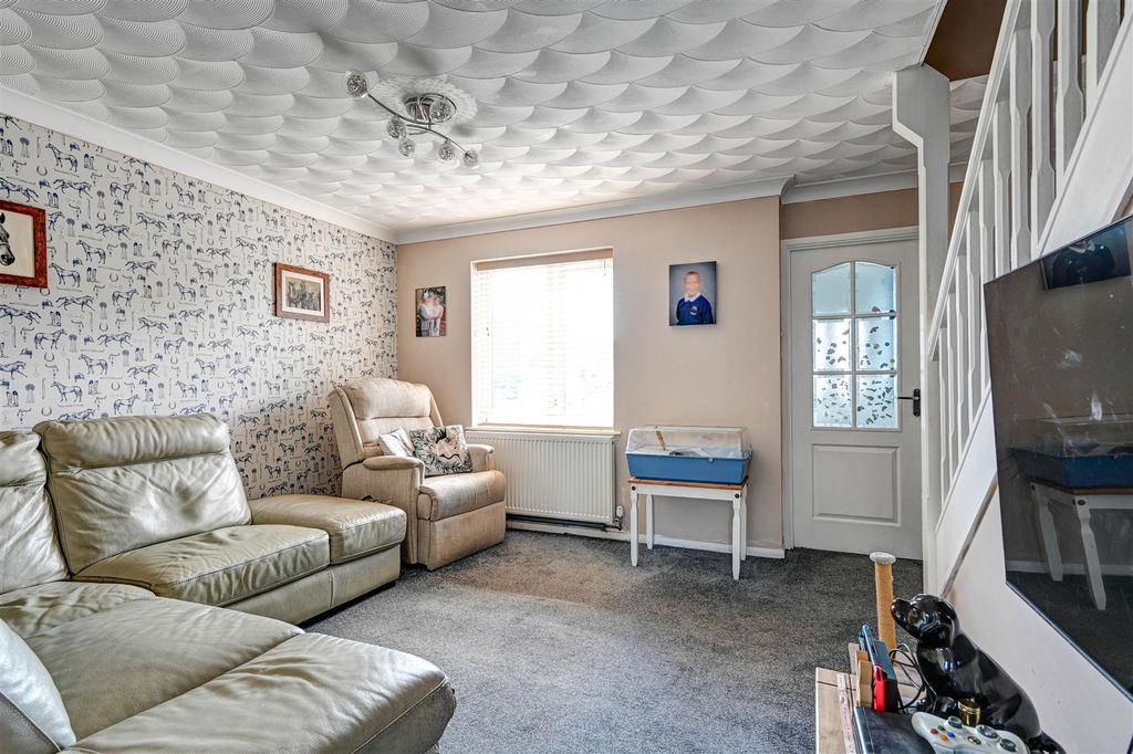 Property photo 2 of 12 Lounge Alternative Angle.Jpg