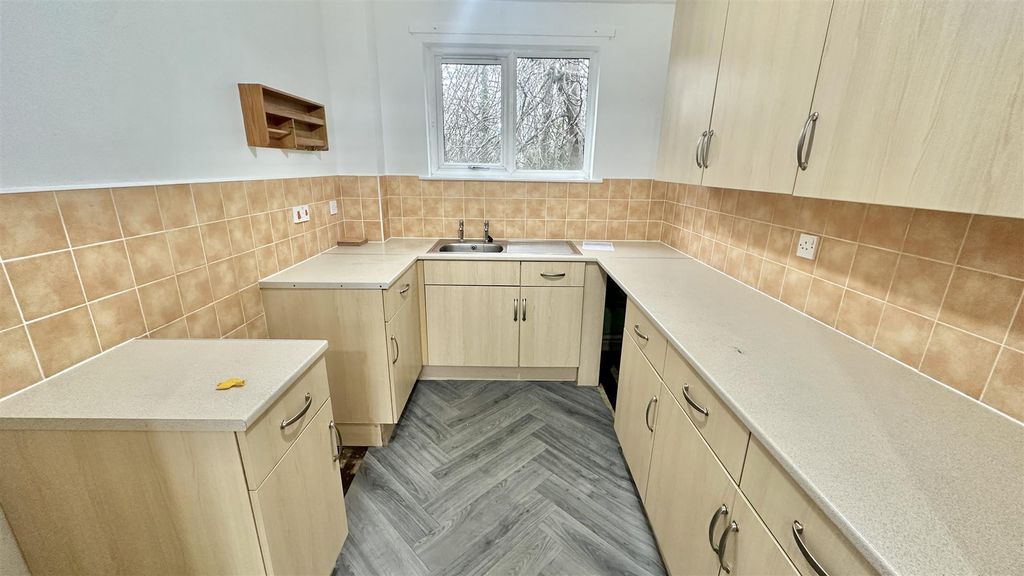 Property photo 2 of 10 20260202_151856031_Ios.Jpg