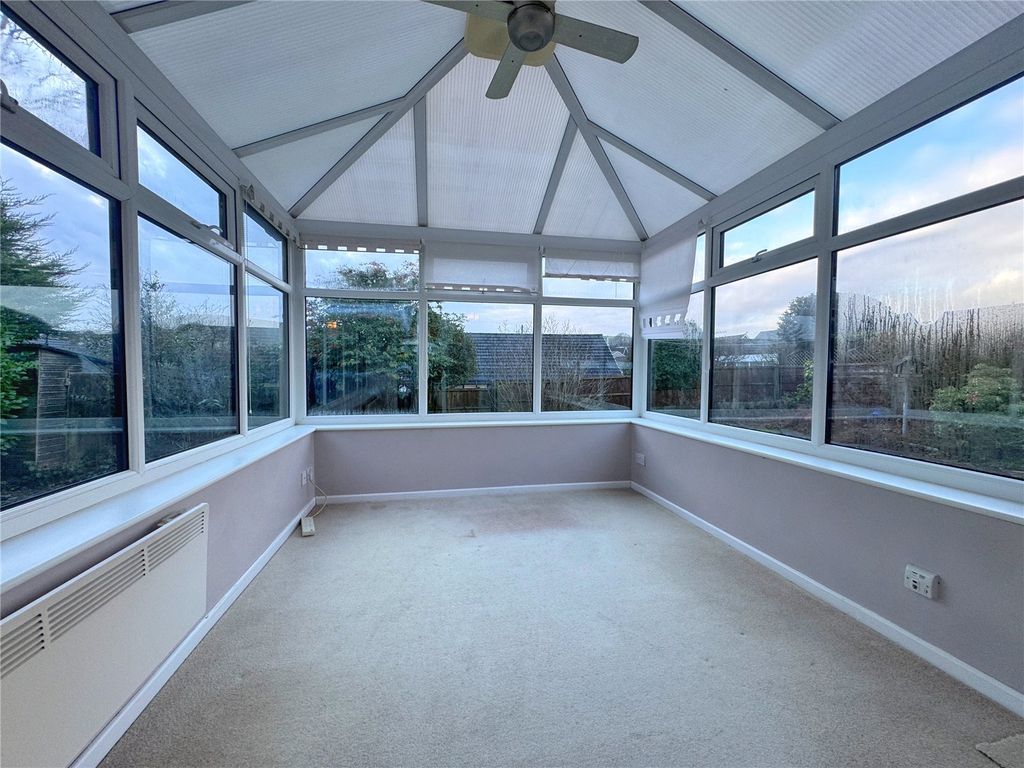 Property photo 2 of 34 Picture No. 30