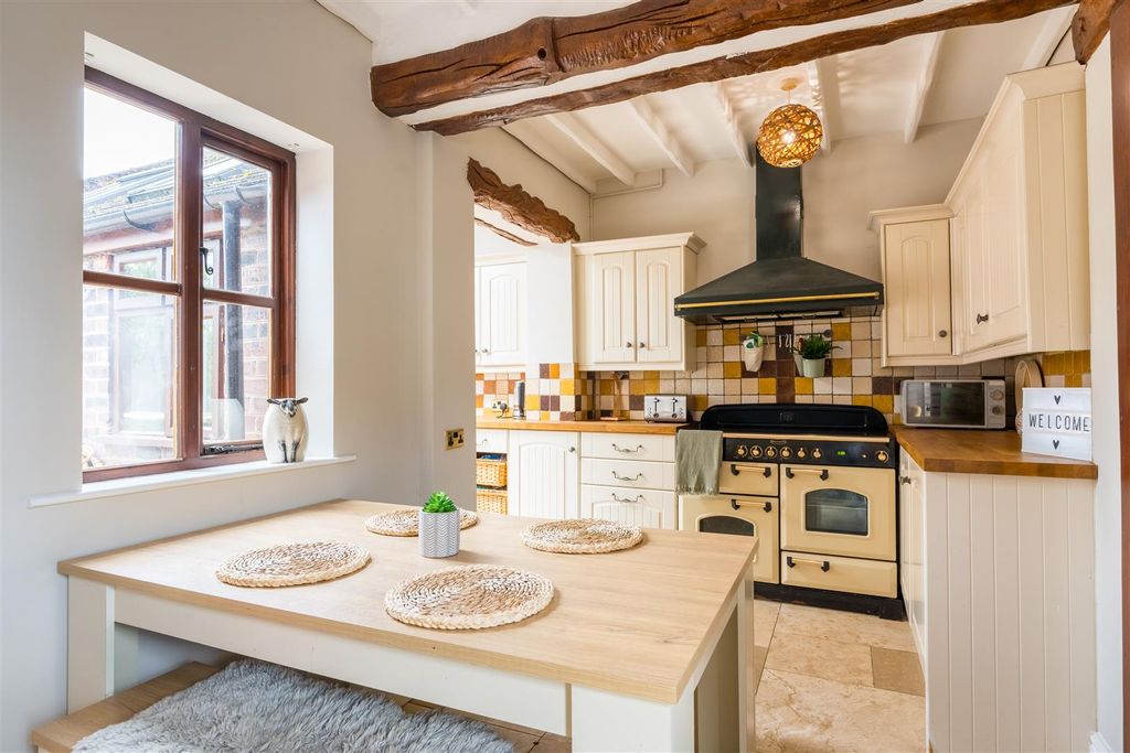 Property photo 3 of 27 Dsc02431-Hdr.Jpg