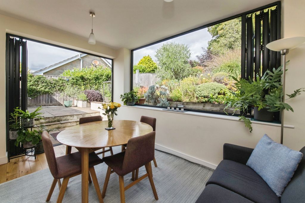 Property photo 3 of 26 Dining Area