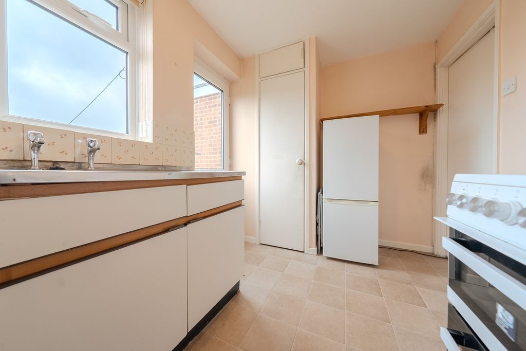 Property photo 3 of 13 Dsc09062-Hdr