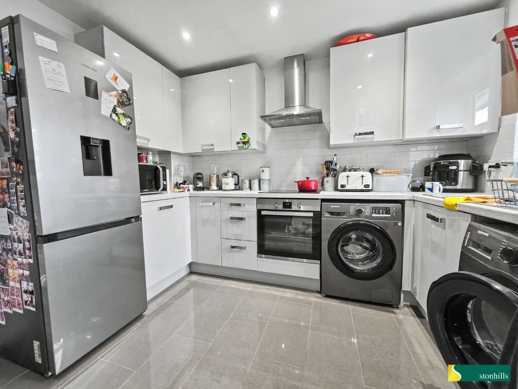 Property photo 2 of 10 3(2).Jpg