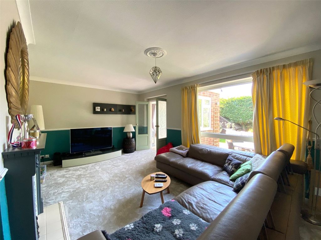 Property photo 3 of 13 Picture No. 12