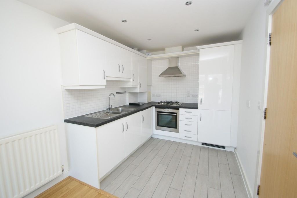 Property photo 2 of 5 Kitchen.Jpg