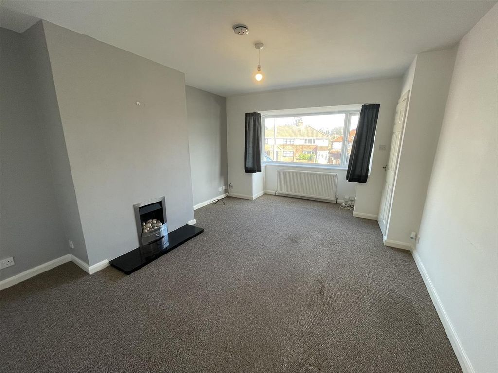 Property photo 2 of 9 5 High 4.Jpeg