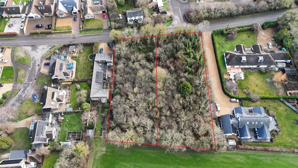 Property photo 1 of 9 Red Line Outline.Jpg