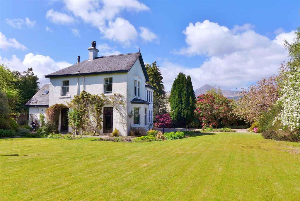 Property photo 3 of 57 Glenn House Goatfell View