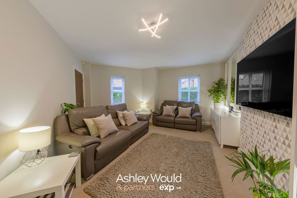 Property photo 3 of 19