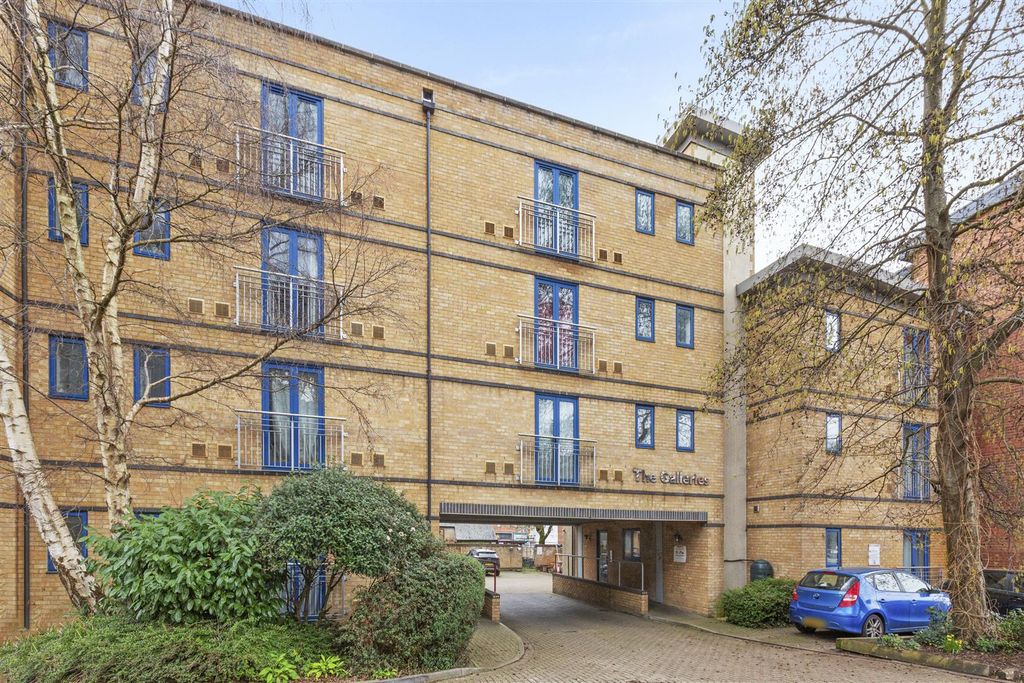 Property photo 1 of 14