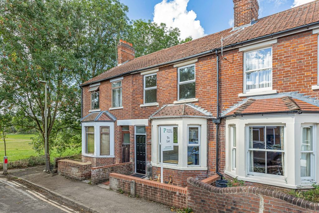 Property photo 1 of 11 303656