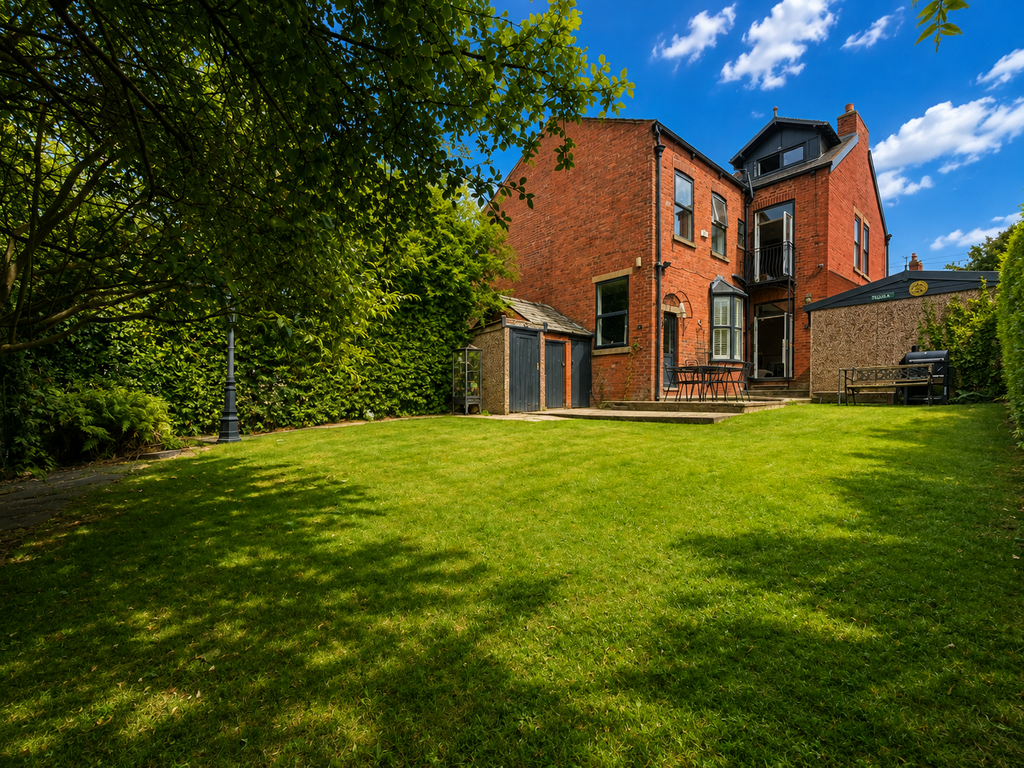 Property photo 2 of 60