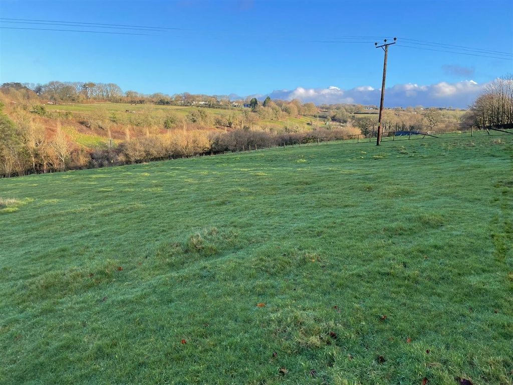 Property photo 1 of 4