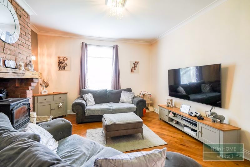 Property photo 3 of 19 Photo 7