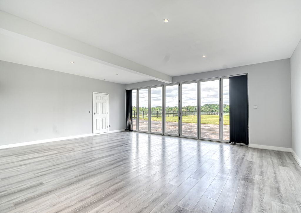 Property photo 2 of 56