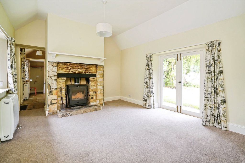 Property photo 2 of 10 Picture No. 05