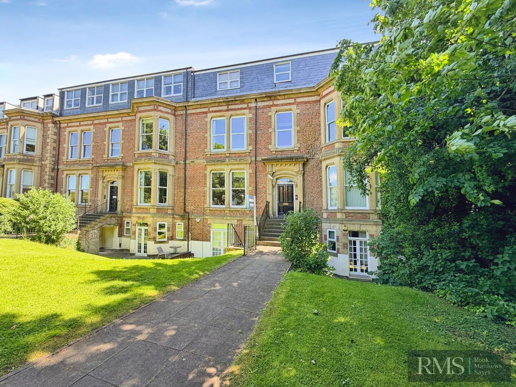 Property photo 1 of 11 Photo 7
