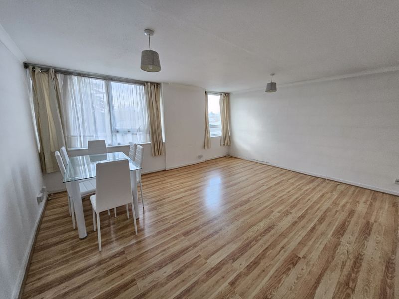 Property photo 2 of 9 Photo 10