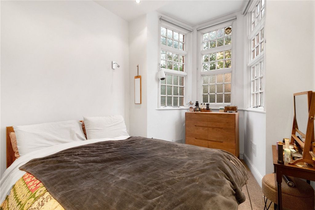 Property photo 3 of 7 Bedroom