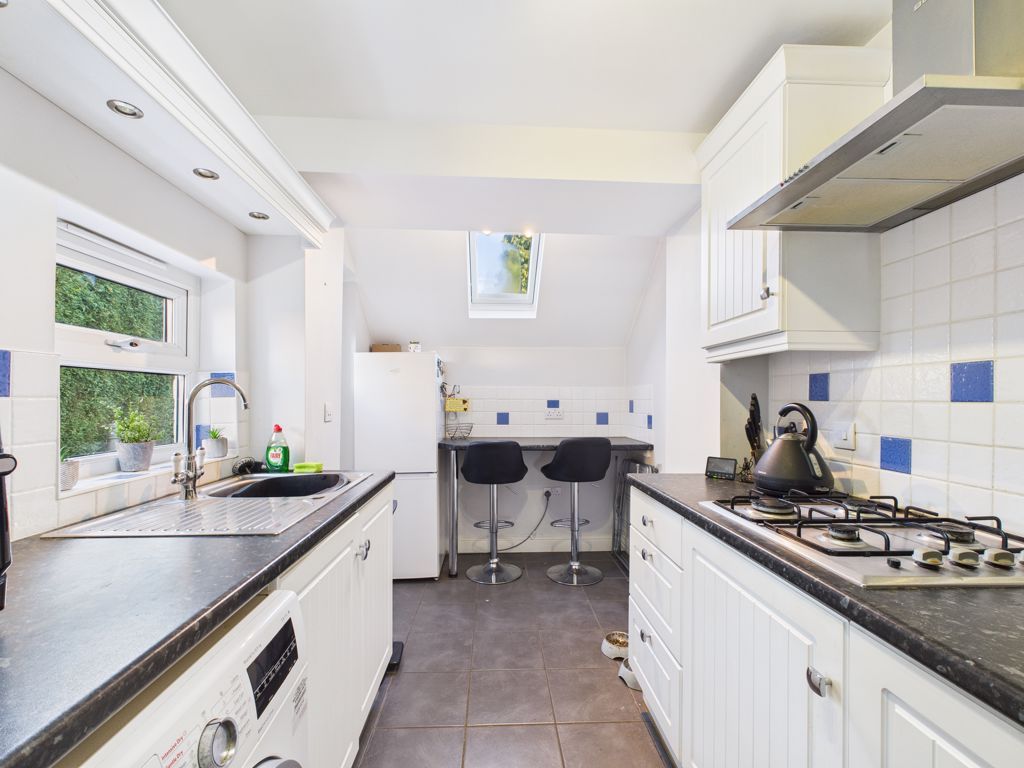 Property photo 3 of 14 Photo 5