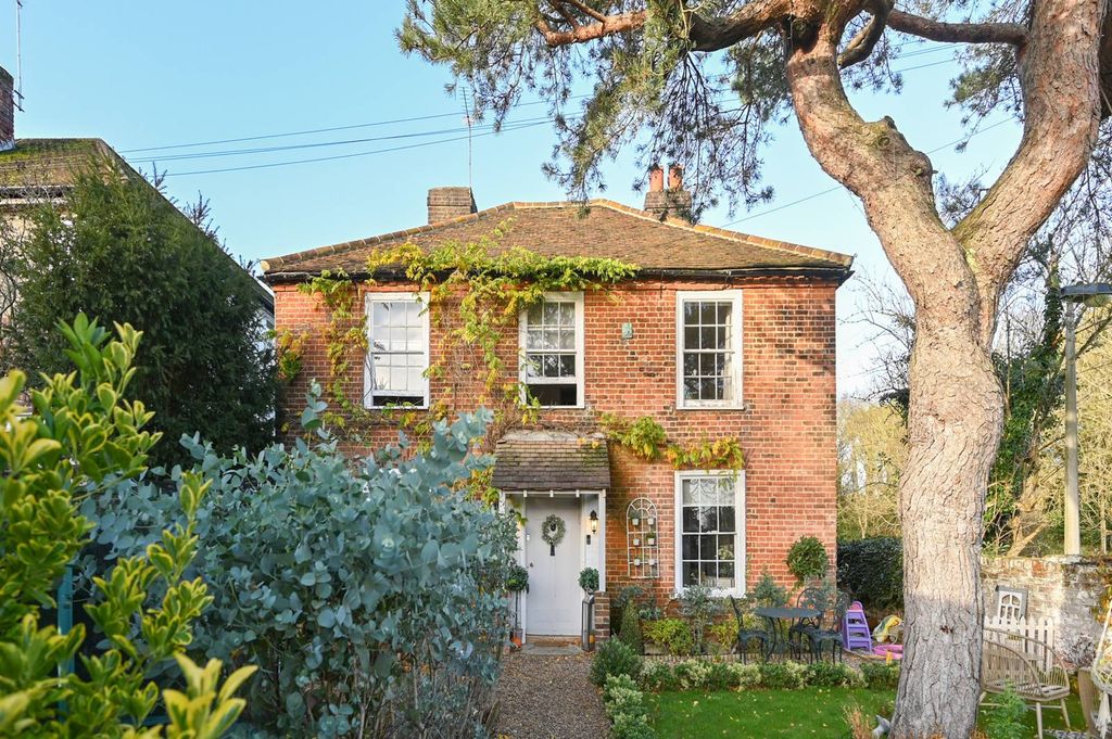 Property photo 2 of 12
