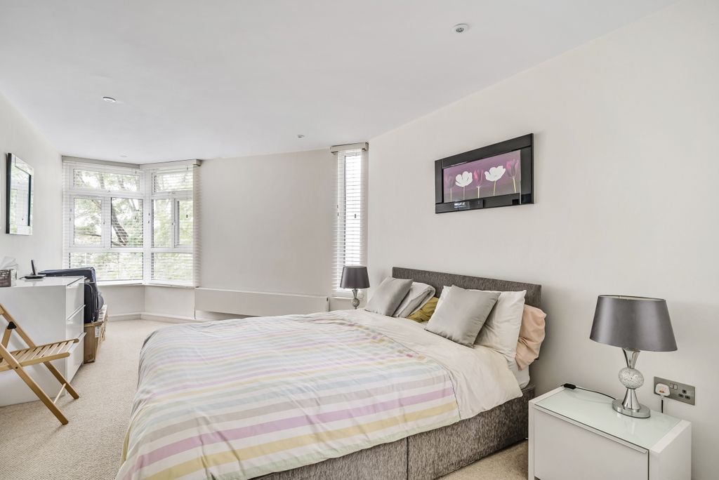 Property photo 3 of 12 B1
