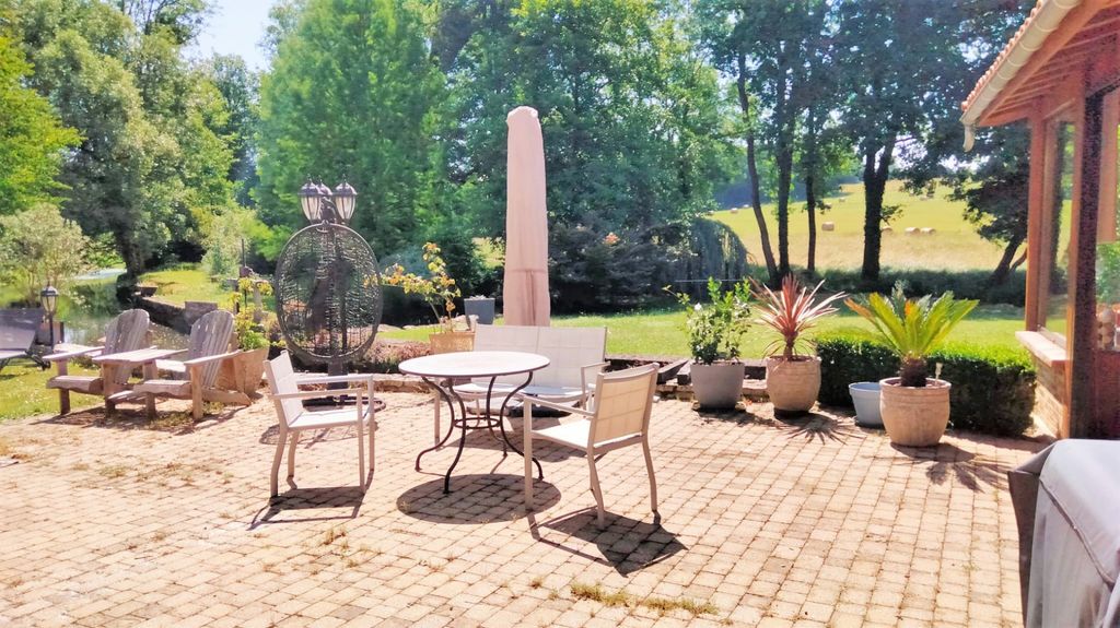 Property photo 3 of 21
