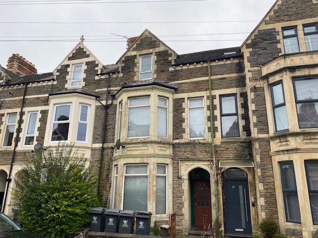Property photo 1 of 5 Front