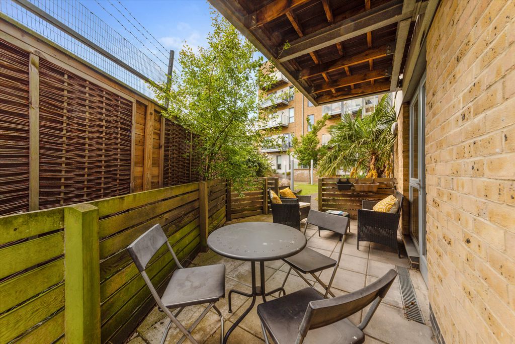 Property photo 3 of 12 Image