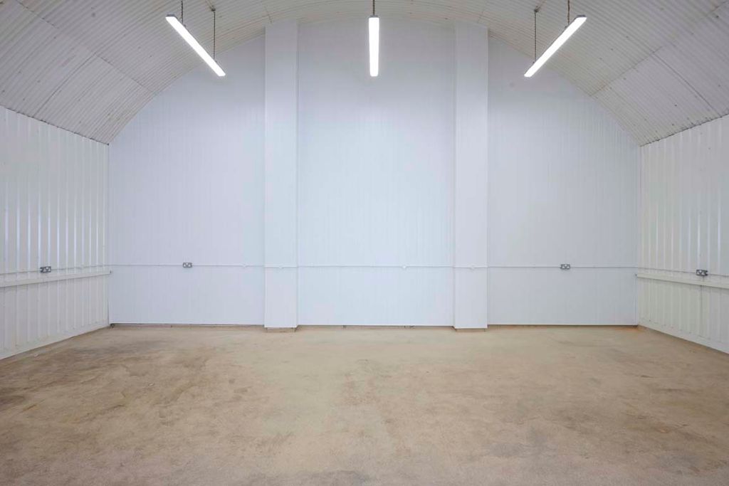 Property photo 1 of 4 An Empty Arch With White Lining