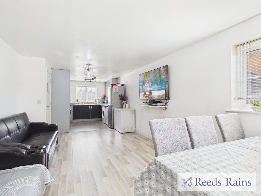 Property photo 3 of 13 Picture No. 10