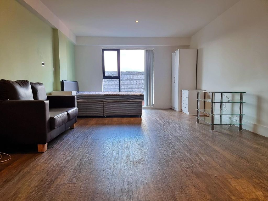 Property photo 2 of 6 Internal