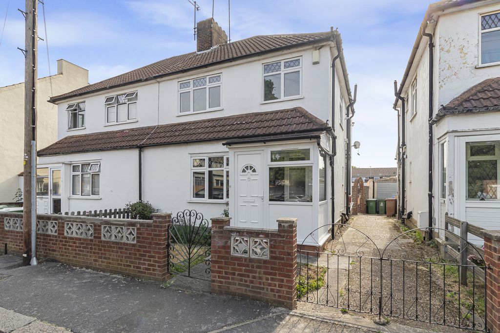 Property photo 1 of 19
