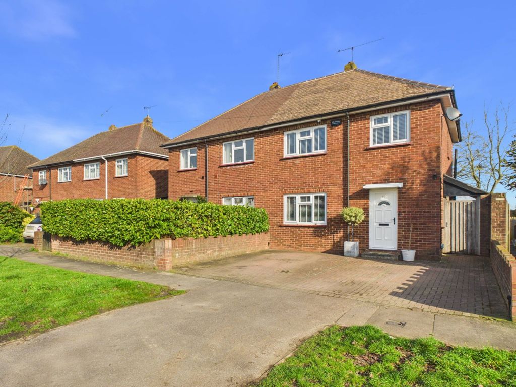 Property photo 3 of 15 Front